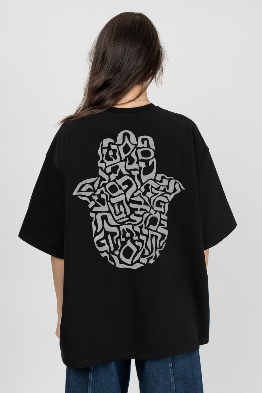 T-shirt with Hamsa Artwork — Women — Haifa Oversize / Back / Black with silver | TEN